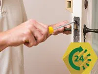 Master Locksmith Store Needham, MA 781-519-7438 - service-side-emergency